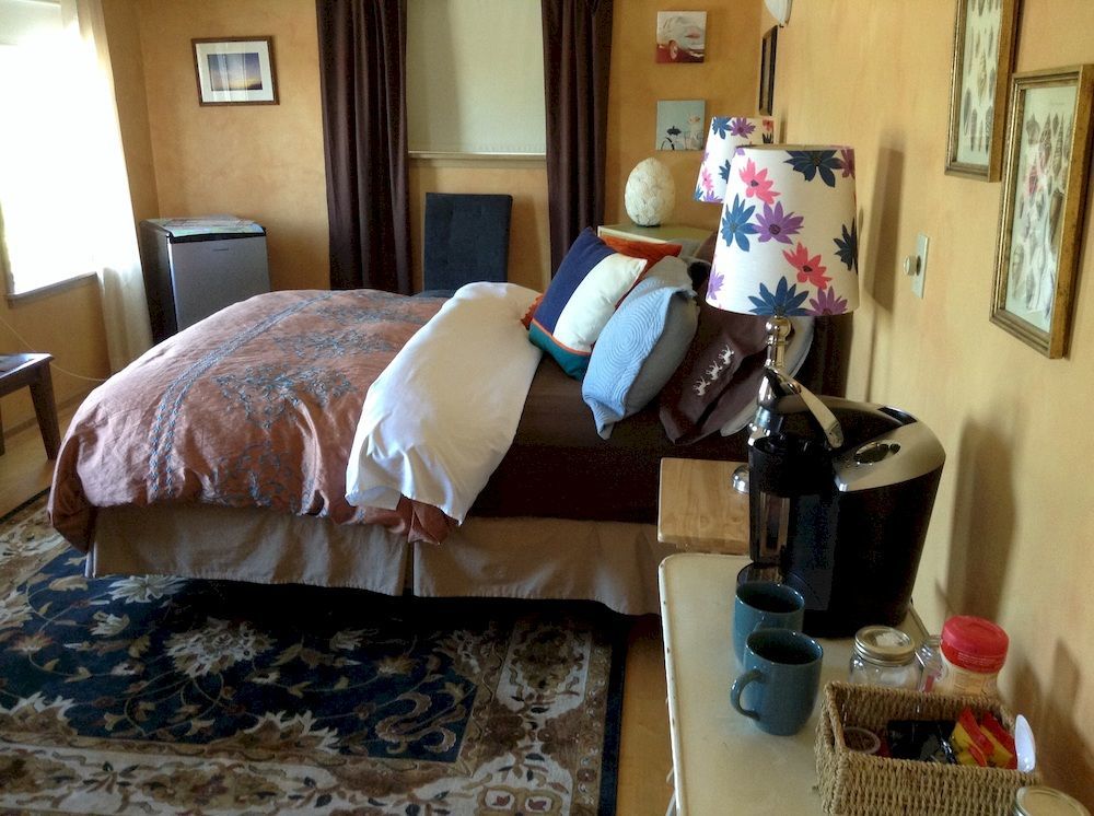 Money Pennies Bed And Breakfast キャンベルリバー エクステリア 写真