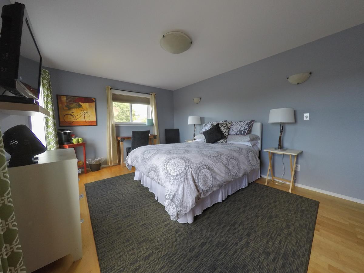 Money Pennies Bed And Breakfast キャンベルリバー エクステリア 写真