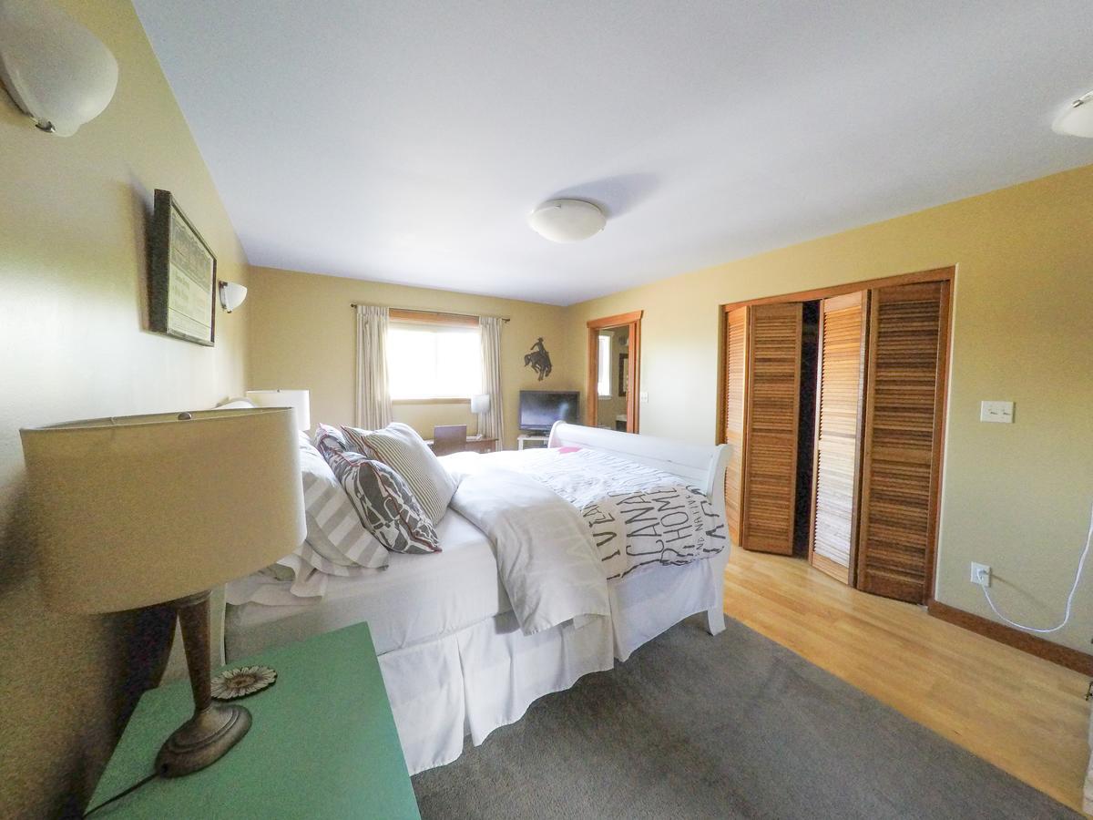 Money Pennies Bed And Breakfast キャンベルリバー エクステリア 写真