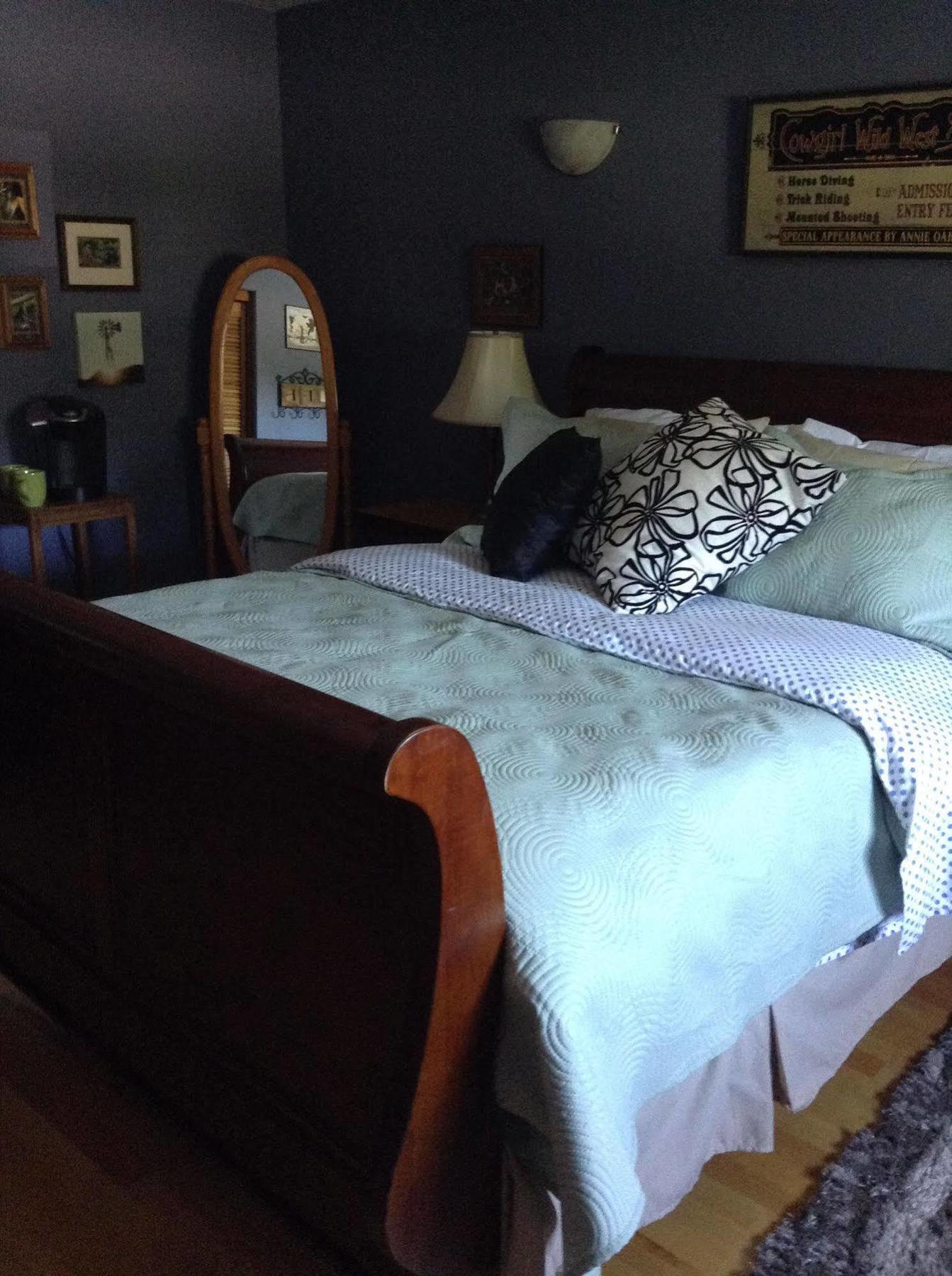 Money Pennies Bed And Breakfast キャンベルリバー エクステリア 写真